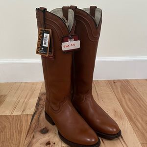 NWT Ariat Brown Leather Cowboy/Riding Boots